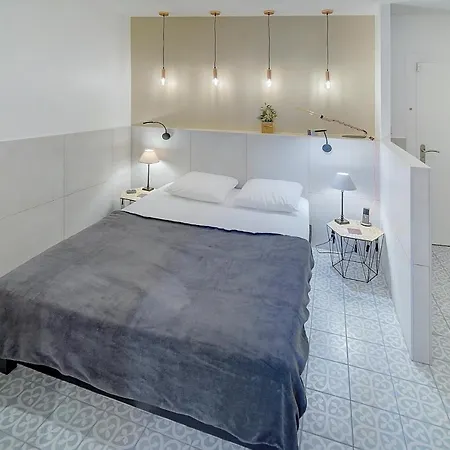 Joli Avec Terrasse Centre A0b169 Cannes